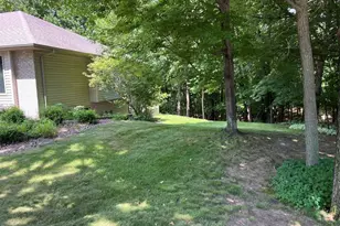 228 Oak Knoll Dr, Chippewa Falls, WI 54729 - Photo 3