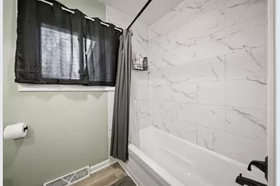 1602 Drury Court, Eau Claire, WI 54703 - Photo 27