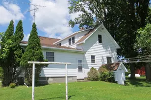 19265 350th St, Stanley, WI 54768 - Photo 3