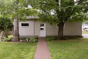 2216 3rd St, Menomonie, WI 54751 - Photo 7