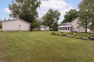 2216 3rd St, Menomonie, WI 54751 - Photo 9