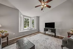 232 Lamans Ln, Eau Claire, WI 54703 - Photo 9