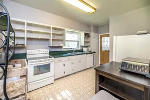 174 W Main St, Hixton, WI 54635 - Photo 7
