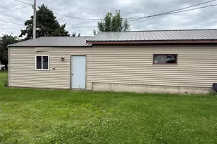 909 W Main St, Arcadia, WI 54612 - Photo 7