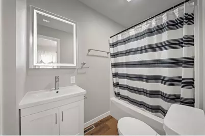 2446 Marquette Street, Eau Claire, WI 54703 - Photo 21