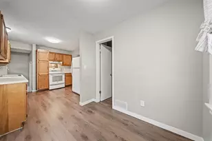 2446 Marquette St, Eau Claire, WI 54703 - Photo 19