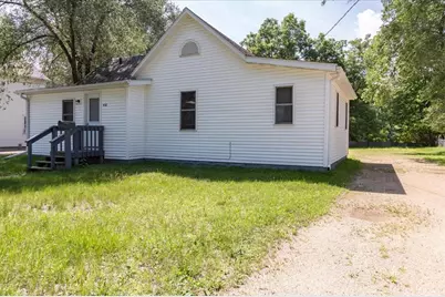 408 18th Avenue #1, Menomonie, WI 54751 - Photo 3