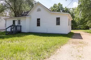 408 18th Ave, Menomonie, WI 54751 - Photo 3