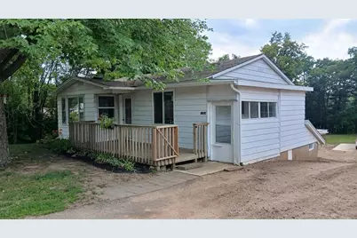 1004 Jefferson Avenue, Chippewa Falls, WI 54729 - Photo 1