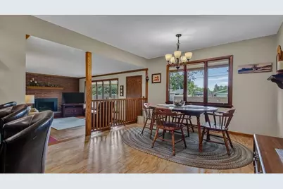 921 E Tyler Avenue, Eau Claire, WI 54701 - Photo 11