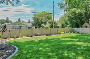 921 E Tyler Ave, Eau Claire, WI 54701 - Photo 7