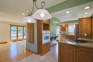 1538 Drury Ct, Eau Claire, WI 54703 - Photo 7