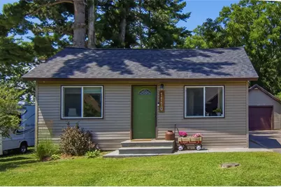 1110 Andover Avenue, Eau Claire, WI 54703 - Photo 1