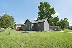 1643 Ludgate St, Chippewa Falls, WI 54729 - Photo 3