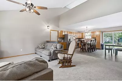 512 19th Street, Menomonie, WI 54751 - Photo 5