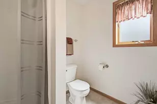 512 19th St, Menomonie, WI 54751 - Photo 17