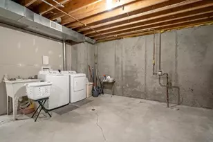 512 19th St, Menomonie, WI 54751 - Photo 29