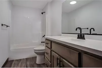 9160 S 24th Avenue, Eau Claire, WI 54703 - Photo 27
