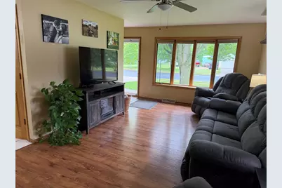 515 Pflieger Street Street, Rothschild, WI 54474 - Photo 5