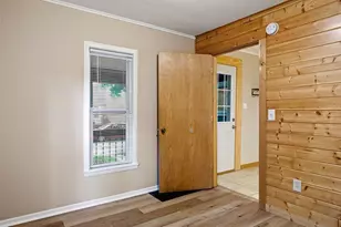 309 Marston Ct, Eau Claire, WI 54701 - Photo 11