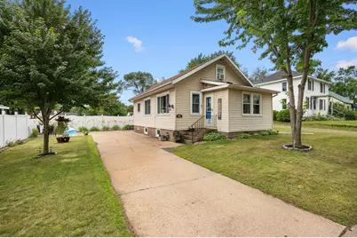 509 Fountain Street, Eau Claire, WI 54703 - Photo 1