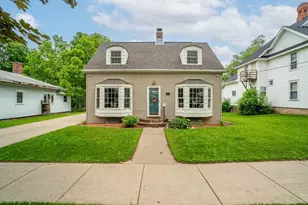 1015 Wilson Ave, Menomonie, WI 54751 - Photo 1