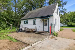 604 Bolles St, Eau Claire, WI 54703 - Photo 37