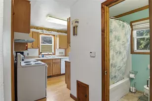 604 Bolles St, Eau Claire, WI 54703 - Photo 9