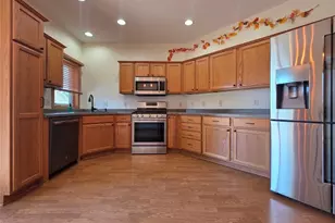 21423 Sheila Ln, Galesville, WI 54630 - Photo 5