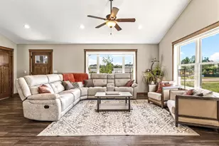 6364 Aspen Ridge Dr, Eau Claire, WI 54703 - Photo 7