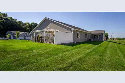 4897 Field Crest Lane, Eau Claire, WI 54701 - Photo 7