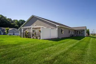 4897 Field Crest Ln, Eau Claire, WI 54701 - Photo 7