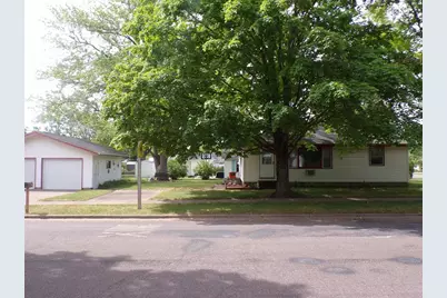 315 E Wisconsin Street, Chippewa Falls, WI 54729 - Photo 11