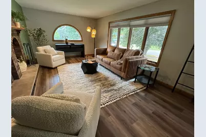 884 Windsor Forest Drive, Altoona, WI 54720 - Photo 5