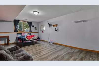 884 Windsor Forest Drive, Altoona, WI 54720 - Photo 25