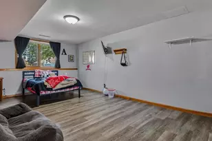 884 Windsor Forest Dr, Altoona, WI 54720 - Photo 25