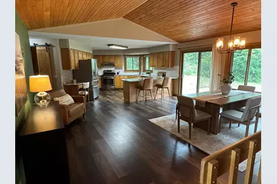 884 Windsor Forest Drive, Altoona, WI 54720 - Photo 3
