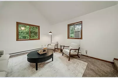 1120 Bauer Avenue, Eau Claire, WI 54703 - Photo 9
