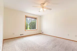 4530 E Robin Meadows Ln, Eau Claire, WI 54701 - Photo 13
