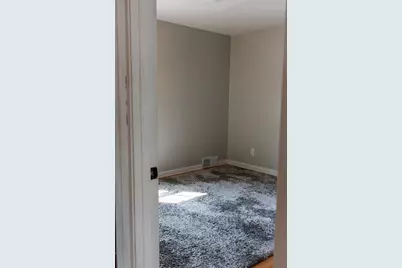 520 W Cedar Street, Chippewa Falls, WI 54729 - Photo 9
