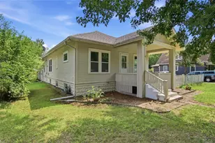 233 Ferry St, Eau Claire, WI 54703 - Photo 29