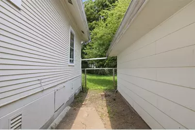 233 Ferry Street, Eau Claire, WI 54703 - Photo 35