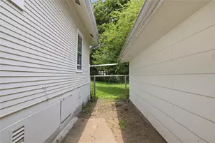 233 Ferry St, Eau Claire, WI 54703 - Photo 35