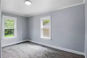 233 Ferry St, Eau Claire, WI 54703 - Photo 9