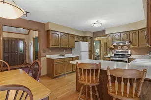 4616 Havenwood Ln, Eau Claire, WI 54701 - Photo 7