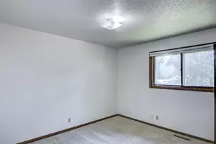 3121 Milton Rd, Eau Claire, WI 54703 - Photo 15