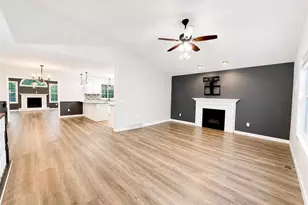 718 Farr Ct, Eau Claire, WI 54701 - Photo 17