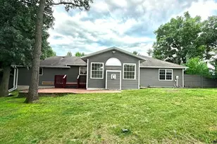 718 Farr Ct, Eau Claire, WI 54701 - Photo 7