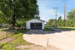 1608 Tainter St, Menomonie, WI 54751 - Photo 41