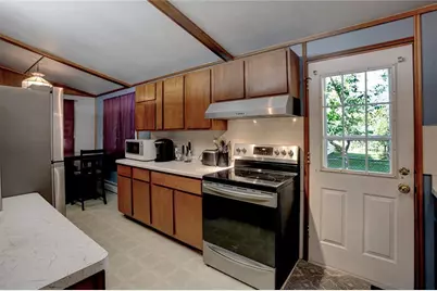 1608 Tainter Street, Menomonie, WI 54751 - Photo 5